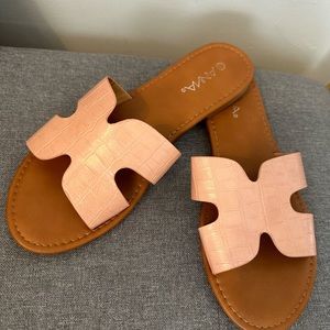 ANNA pink slides